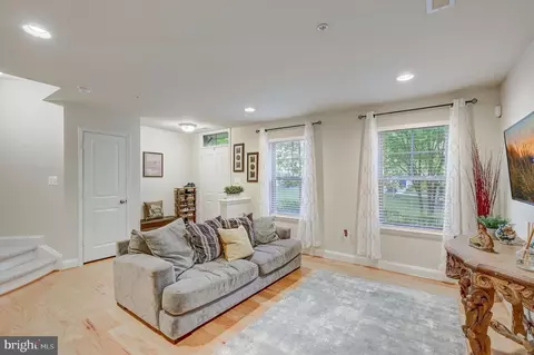Other - 207 Vanguard Ln, Annapolis, MD 21401 photo 5 of 28