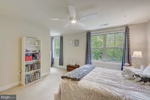 Bedroom - 207 Vanguard Ln, Annapolis, MD 21401 photo 5 of 7