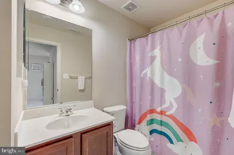 Bath - 207 Vanguard Ln, Annapolis, MD 21401 photo 3 of 3