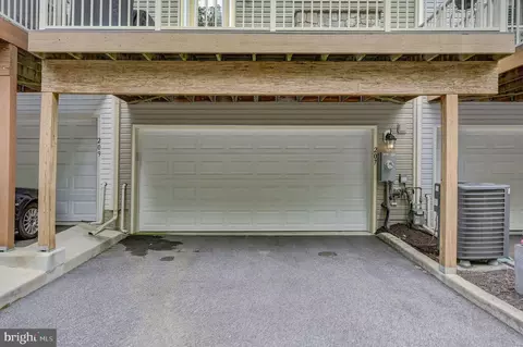 Exterior - 207 Vanguard Ln, Annapolis, MD 21401 photo 8 of 8