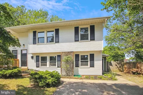 1312 Hallock Dr, Odenton, MD 21113