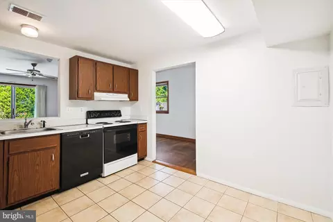 1312 Hallock Dr, Odenton, MD 21113 photo 18