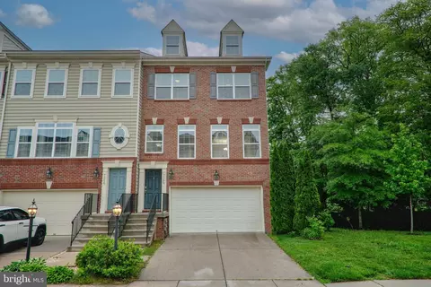 726 Hidden Oak Ln, Glen Burnie, MD 21060
