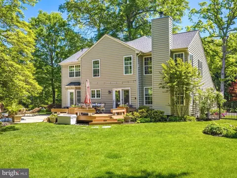 Exterior - 1216 Oak Harbor Ct, Pasadena, MD 21122 photo 11 of 19