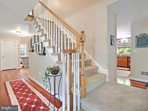 Entry Way - 1216 Oak Harbor Ct, Pasadena, MD 21122 photo 3 of 3