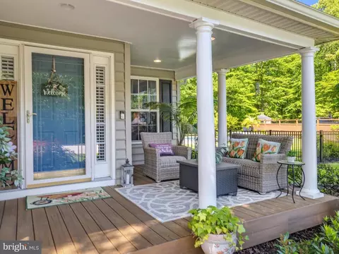 Exterior - 1216 Oak Harbor Ct, Pasadena, MD 21122 photo 18 of 19