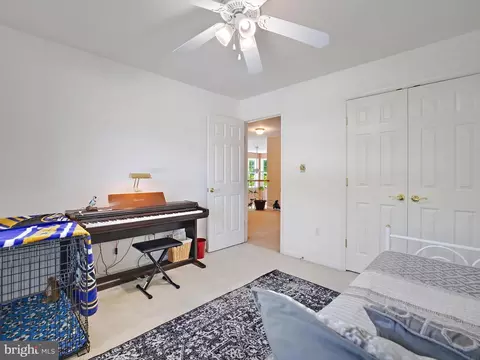 Bedroom - 1216 Oak Harbor Ct, Pasadena, MD 21122 photo 7 of 9