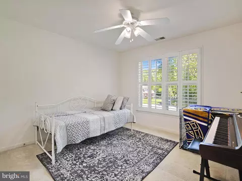 Bedroom - 1216 Oak Harbor Ct, Pasadena, MD 21122 photo 6 of 9
