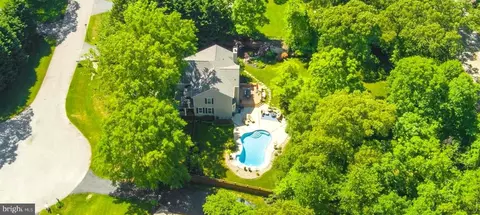 1216 Oak Harbor Ct, Pasadena, MD 21122