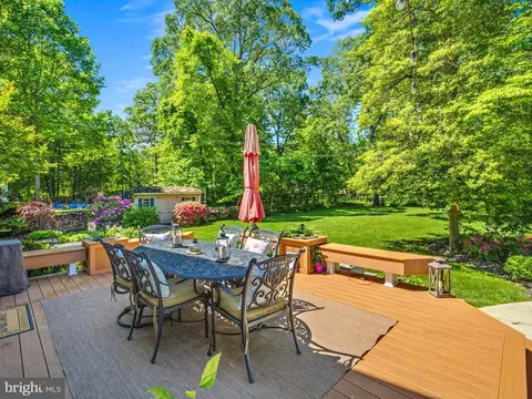 Exterior - 1216 Oak Harbor Ct, Pasadena, MD 21122 photo 1 of 19