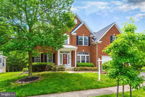 7609 Foxtrail Ct, Hanover, MD 21076 photo 3