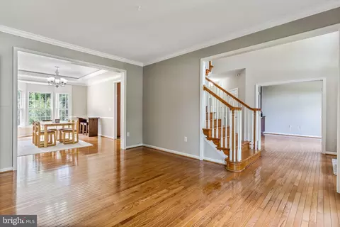 7609 Foxtrail Ct, Hanover, MD 21076 photo 6