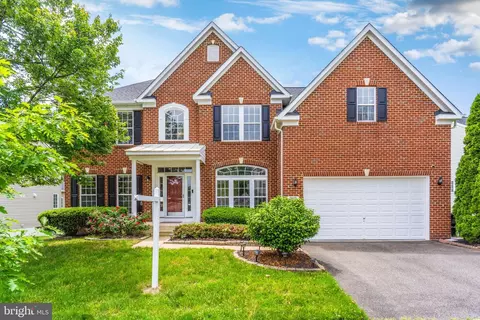 7609 Foxtrail Ct, Hanover, MD 21076