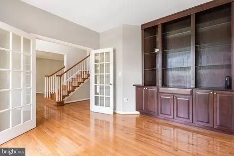 7609 Foxtrail Ct, Hanover, MD 21076 photo 11