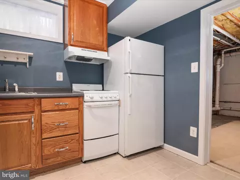 Kitchen - 7802 Elberta Dr, Severn, MD 21144 photo 4 of 4