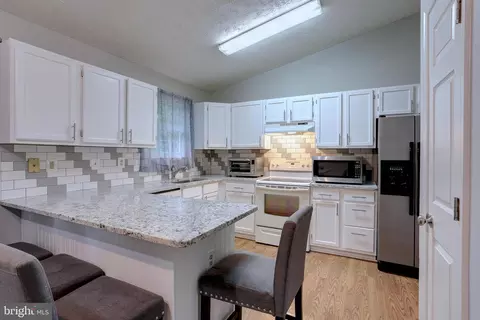 414 Kokomo Ct, Laurel, MD 20724 photo 12