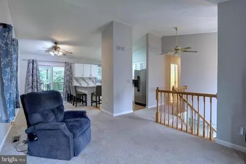 414 Kokomo Ct, Laurel, MD 20724 photo 5