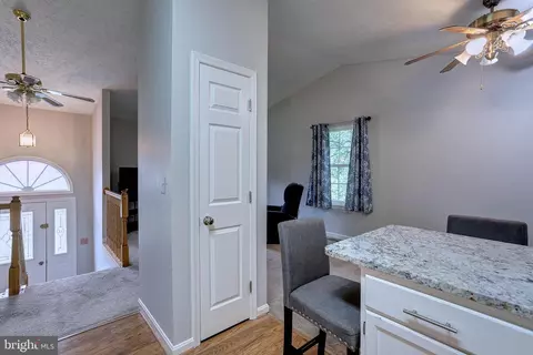 414 Kokomo Ct, Laurel, MD 20724 photo 13