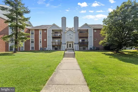 112 Water Fountain Way #203, Glen Burnie, MD 21060