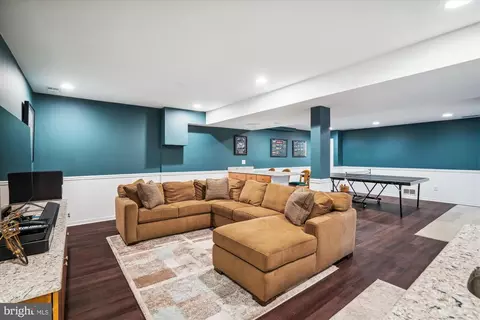 7663 Paradise Beach Rd, Pasadena, MD 21122 photo 49