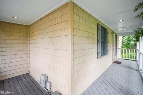 7663 Paradise Beach Rd, Pasadena, MD 21122 photo 5