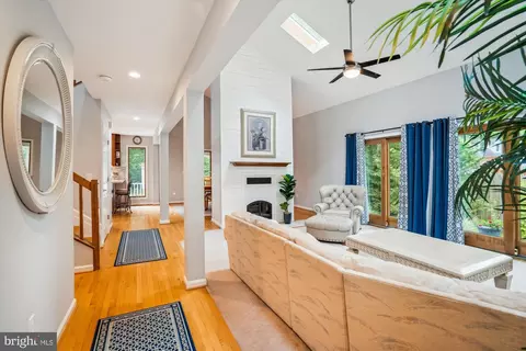 7663 Paradise Beach Rd, Pasadena, MD 21122 photo 8