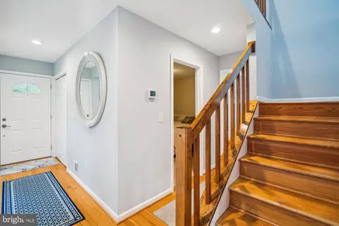 7663 Paradise Beach Rd, Pasadena, MD 21122 photo 12