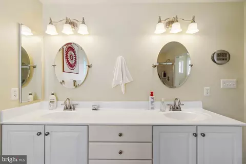 Bath - 1742 Maco Dr, Hanover, MD 21076 photo 4 of 5
