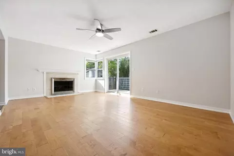 Living - 406 Cedar Grove Rd, Edgewater, MD 21037 photo 1 of 4