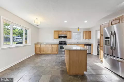 Kitchen - 406 Cedar Grove Rd, Edgewater, MD 21037 photo 1 of 4