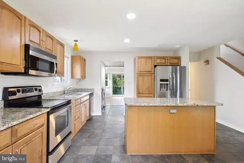 Kitchen - 406 Cedar Grove Rd, Edgewater, MD 21037 photo 3 of 4