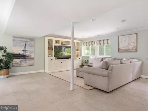 Living - 1252 Timber Turn Turn, Arnold, MD 21012 photo 1 of 2