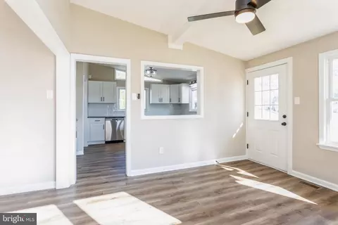1666 Bay Ridge Rd, Edgewater, MD 21037 photo 5