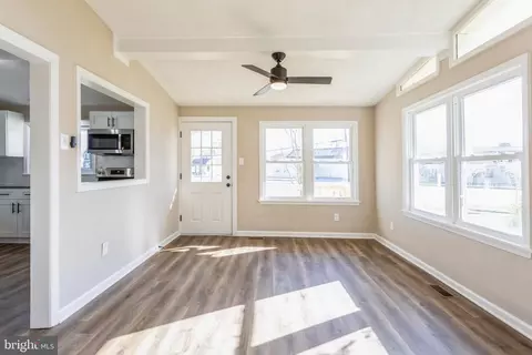1666 Bay Ridge Rd, Edgewater, MD 21037 photo 4