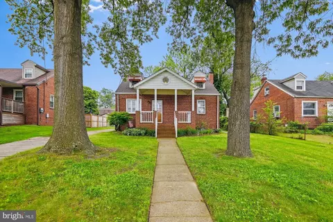 329 New Jersey Ave NE, Glen Burnie, MD 21060