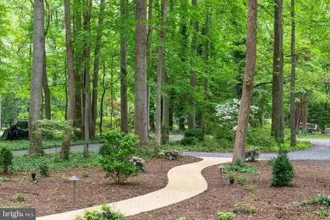 Exterior - 2976 Valley View Rd, Annapolis, MD 21401 photo 10 of 19