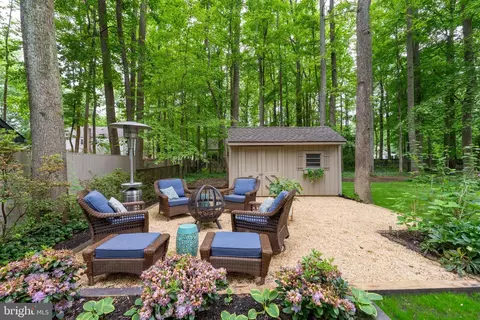 Exterior - 2976 Valley View Rd, Annapolis, MD 21401 photo 9 of 19