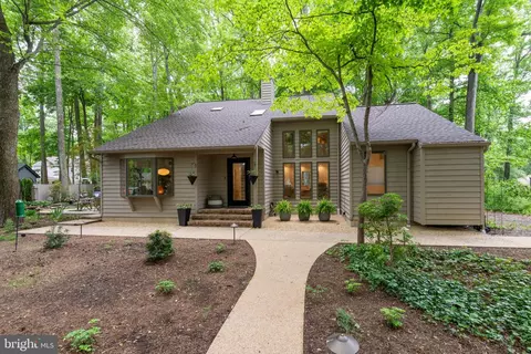 Exterior - 2976 Valley View Rd, Annapolis, MD 21401 photo 14 of 19