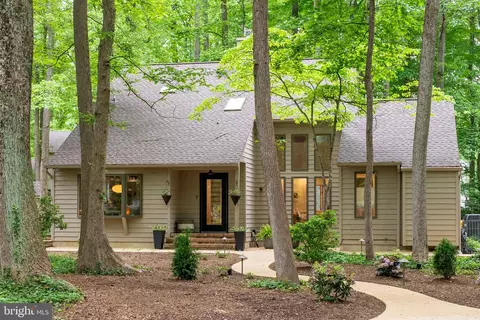 Exterior - 2976 Valley View Rd, Annapolis, MD 21401 photo 2 of 19