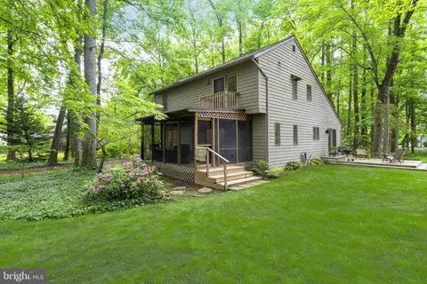 Exterior - 2976 Valley View Rd, Annapolis, MD 21401 photo 5 of 19