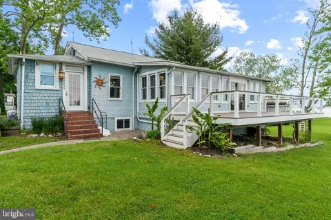 Exterior - 8603 Bay Rd, Pasadena, MD 21122 photo 1 of 17