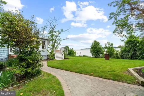 Exterior - 8603 Bay Rd, Pasadena, MD 21122 photo 10 of 17