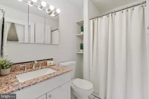 Bath - 8603 Bay Rd, Pasadena, MD 21122 photo 4 of 4