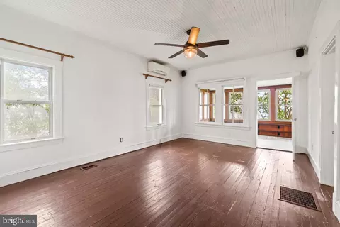 Living - 8603 Bay Rd, Pasadena, MD 21122 photo 1 of 3