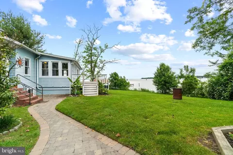 Exterior - 8603 Bay Rd, Pasadena, MD 21122 photo 8 of 17