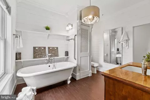 Bath - 8603 Bay Rd, Pasadena, MD 21122 photo 1 of 4