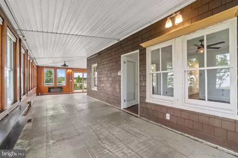 Exterior - 8603 Bay Rd, Pasadena, MD 21122 photo 17 of 17