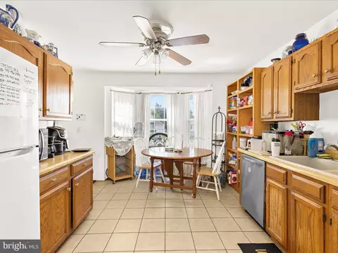 Kitchen - 7849 Greengate Way, Pasadena, MD 21122 photo 1 of 3