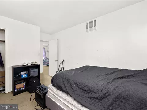 Bedroom - 7849 Greengate Way, Pasadena, MD 21122 photo 6 of 8
