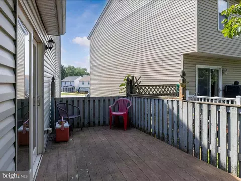Exterior - 7849 Greengate Way, Pasadena, MD 21122 photo 7 of 8